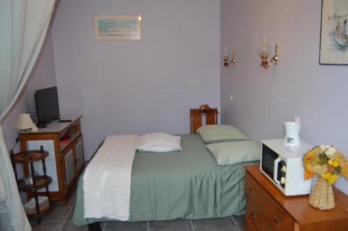 Vars House | Chambre Charentaise