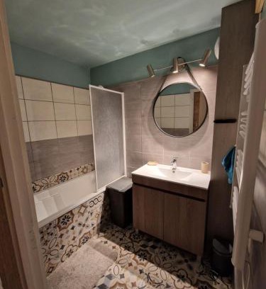 Paroisse Le Finage House | Chambre dorée chez Sarah