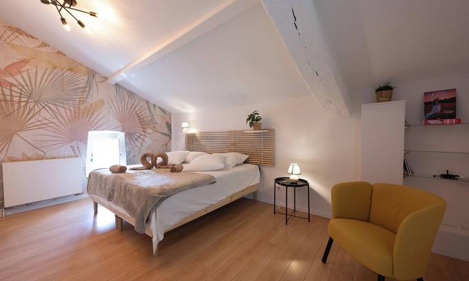 Pompignan Bed & Breakfast | Chambre Double Avec Salle de Bains Privative IV