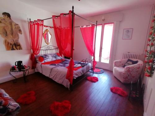 Bransat Bed & Breakfast | chambres d hôtes Le labyrinthe du peintre