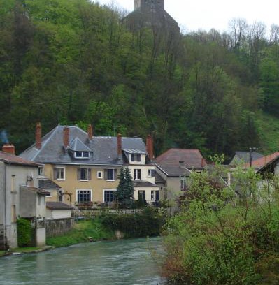Dun-sur-Meuse Bed & Breakfast | Chambres d'hôtes Notre Paradis