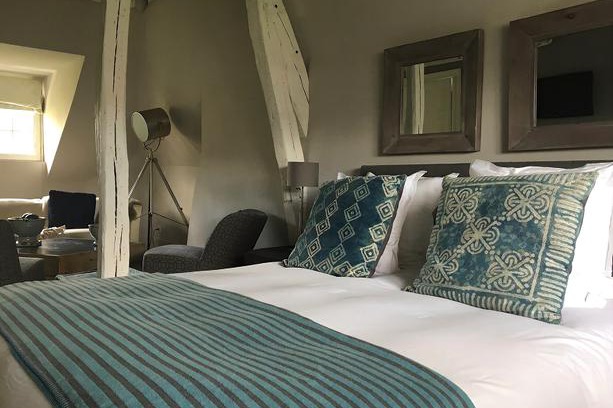Centre Ville Rive Gauche Bed & Breakfast | Chambres d'Hotes La Maison