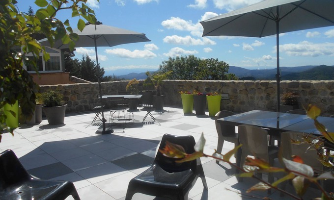 Gluiras Bed & Breakfast | Chambres d'Hotes Les Palmiers