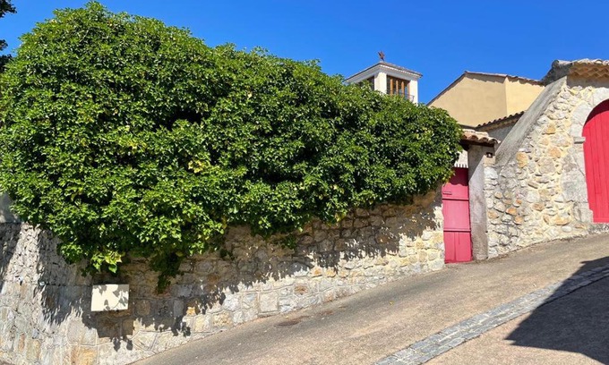Pennes-le Sec House | Chambres privées dans maison XIXème siècle