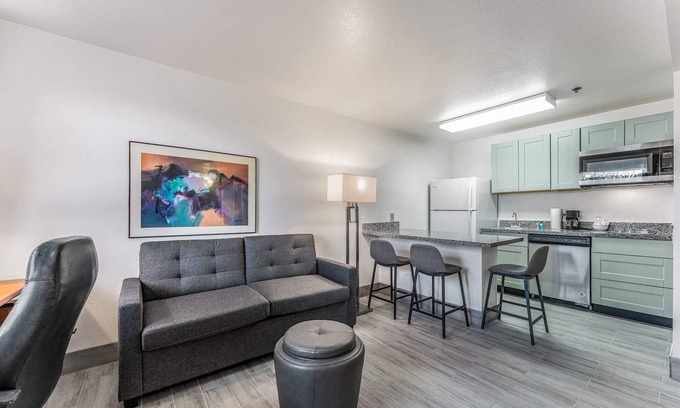 Chandler Apartment | Chandler 1bd King Premium