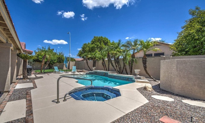 Chandler House | Chandler | Pool | Hot Tub | Dog Friendly | Fenced Yard | Near Golf, Downtown & Spring Training Fun!