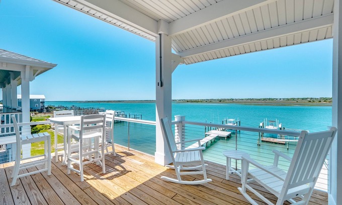 Topsail Beach House | Channel 6 | Soundfront + Dock, Close to Beach!