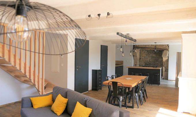 Ploemel House | CHARACTER LONGERE WITH GARDEN