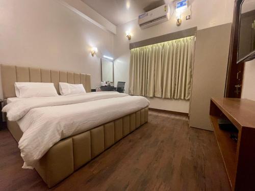 Varanasi House | Charan Niwas