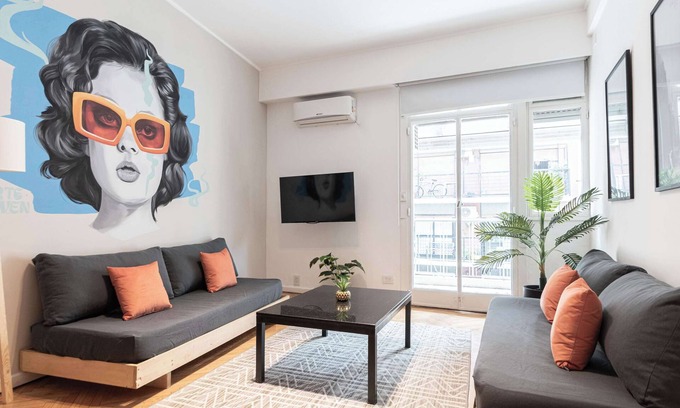 Recoleta Apartment | Charcas 3 Bd 2 Ba in Recoleta