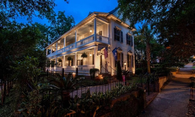 Five Points House | Charleston Home-Walk to 5pts/USC