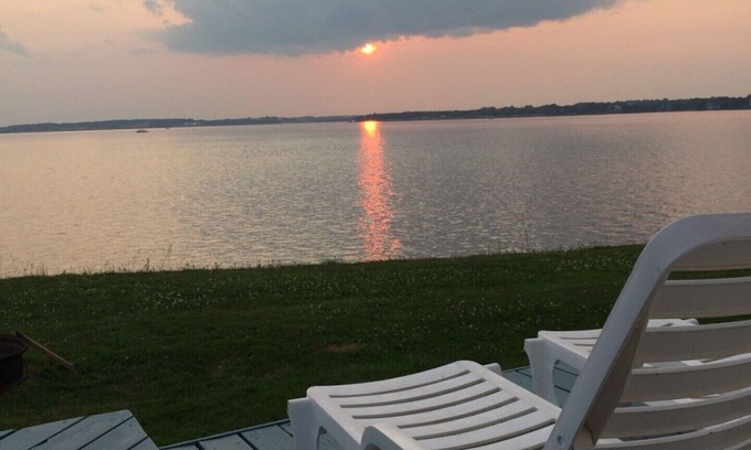 Stratford Cottage | Charlottetown Hbr'view Waterfront Cottage