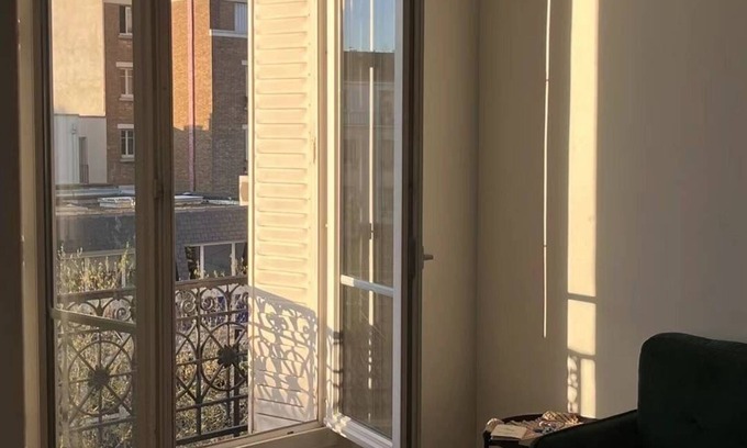 Charenton-le-Pont Apartment | Charmant 2P Rénové, 1 Min du Métro 8, Profitez de Paris et du Bois Vincennes