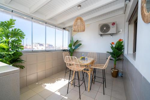 Tangier Apartment | Charmant apt spacieux 2 ch, terrasse, vue dégagée, clim