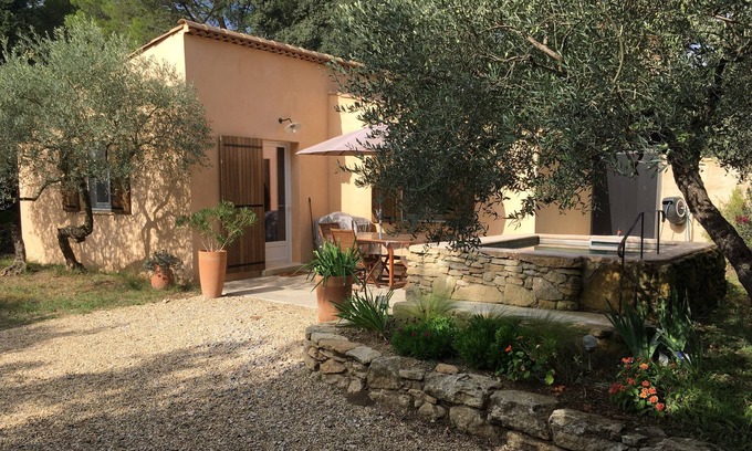 Aubais Cabin | Charmant Gîte Proximité Camargue , Sommières Avec Mini Piscine en Garrigue