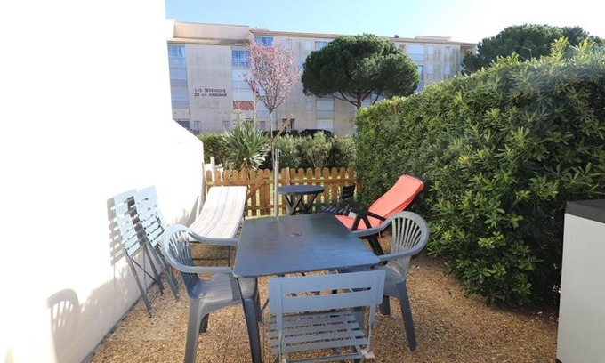 Le Grau-Du-Roi Apartment | Charmant Studio Cabine avec Jardin - Proche Plage et Commerces - Parking Sécurisé - FR-1-307-118