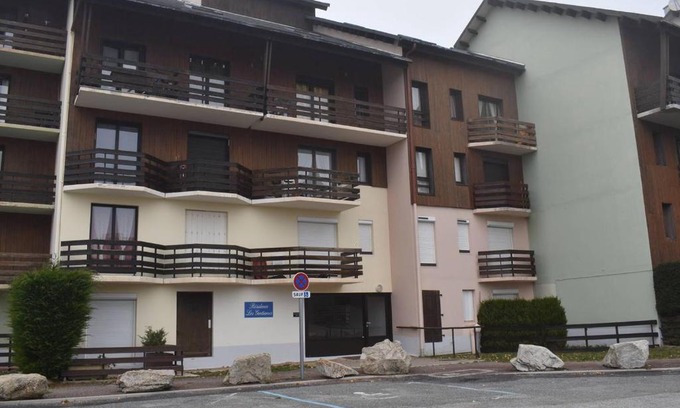 Pyrenees 2000 Apartment | Charmant studio cabine avec balcon exposé sud pour 4 personnes au cœur de la Station - FR-1-592-32