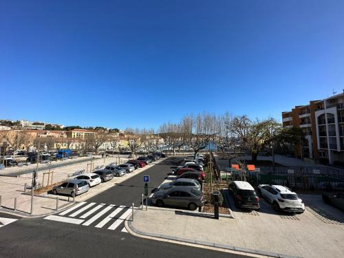 Port-Vendres Apartment | Charmant studio neuf, centre de Port-Vendres, proche criques et activités, idéal couple - FR-1-309-110