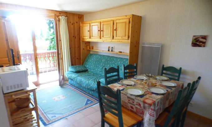 Les Saisies Apartment | Charmant T2 cabine aux Saisies - 6 pers, balcon, proche ESF et sports - FR-1-594-186