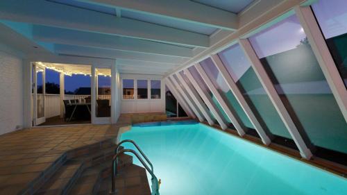 Vodskov Apartment | Charmerende 4BR Feriehus med Pool og Have