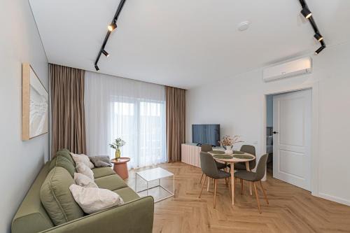 Kaunas Apartment | Charming 1 BD Apartment by Domvia