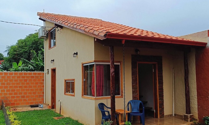 Coronel Oviedo House | Charming 1-bedroom Loft with WiFi, AC, Steam Room, Kitchen&Laundry in C. Oviedo