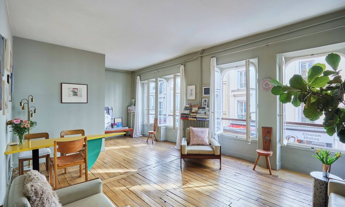 Pigalle Apartment | Charming 1-bedroom next to rue des Martyrs