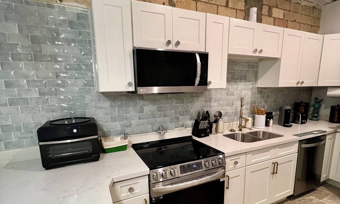 Harlingen Apartment | Charming 1200 sq ft studio in Downtown Harlingen with a Speakeasy feel, a Gem