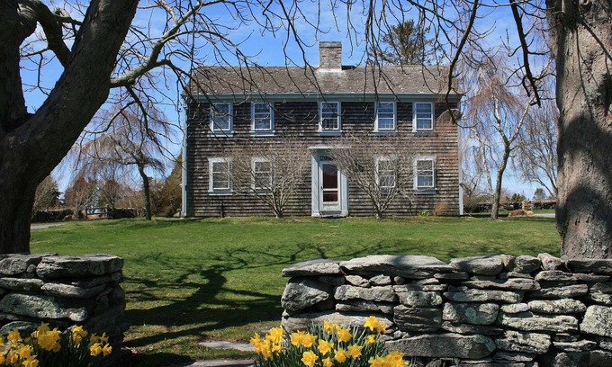 Little Compton Other | Charming 18th century farmhouse near ocean and artisan shops