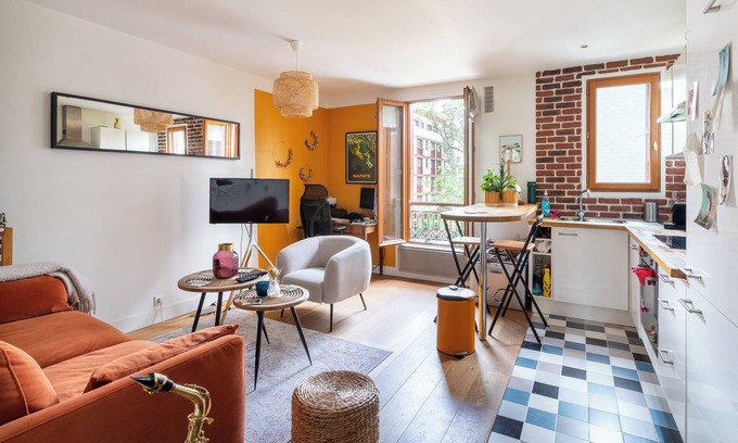 Quartier de la Roquette Apartment | Charming 1BD Retreat—Charonne
