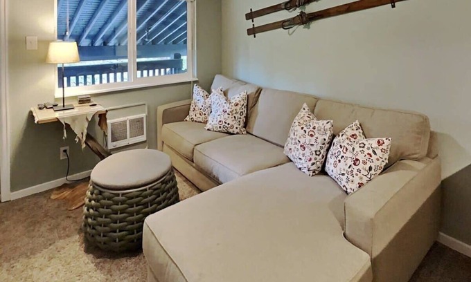 Breckenridge Condo | Charming 1BR in Scenic Blue River, Near Hiking!