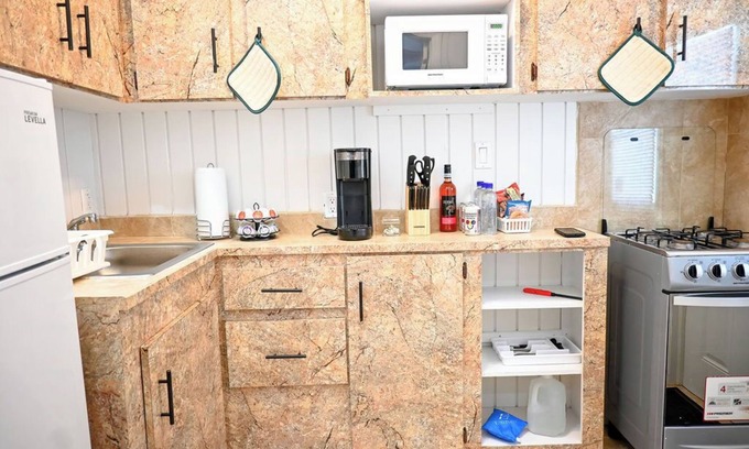 Rock Sound Apartment | Charming 1BR w/A/C, WiFi + Free Drinks & Snacks