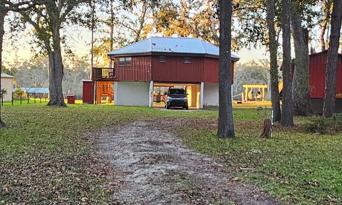 Bell House | Charming 2 Bed/2 Bath On the Suwannee River near Rock Bluff Springs.