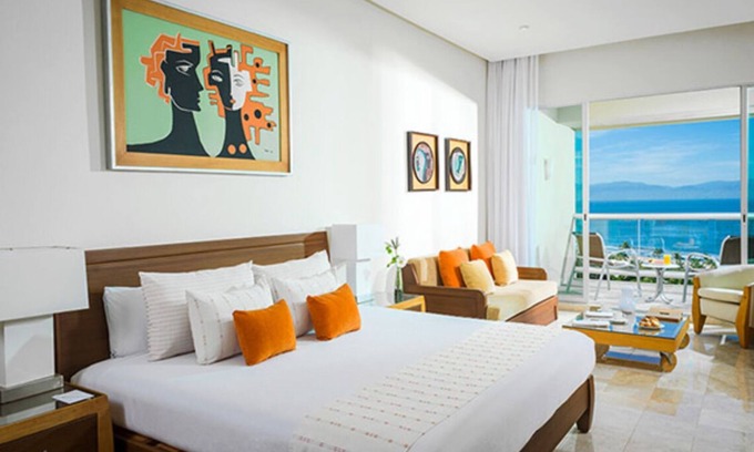 Las Jarretaderas Resort | Charming 2-bedroom Suite with fitness room and AC in gorgeous Nuevo Vallarta