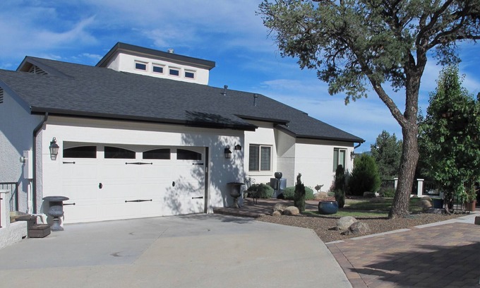 Prescott Apartment | Charming 2-bedroom apartment in delightful Prescott. Views! Close to downtown!