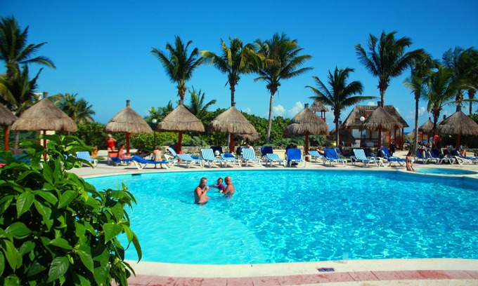Akumal Resort | Charming 2 bedroom Apartment within Bahia Principe Resort