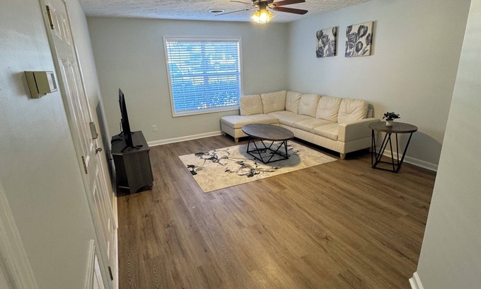 Knoxville Condo | Charming 2-bedroom condo in Knoxville
