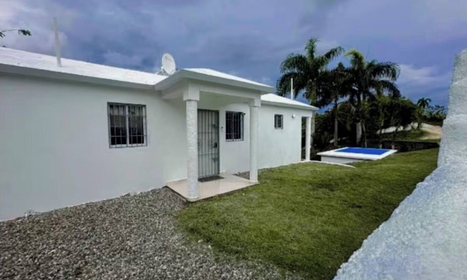 Barrio Santa Lucia House | Charming 2-bedroom house with WiFi, AC in fabulous Río San Juan