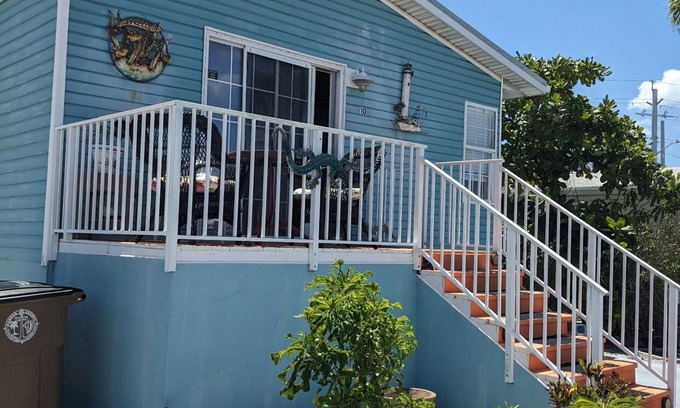 Cudjoe Key House | Charming 2-bedroom house with WiFi, AC in lovely Cudjoe Key