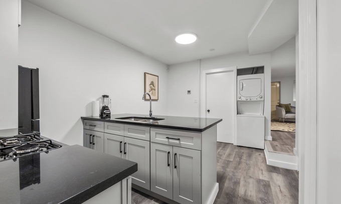 Crown Heights House | Charming 2-bedroom house in Brooklyn