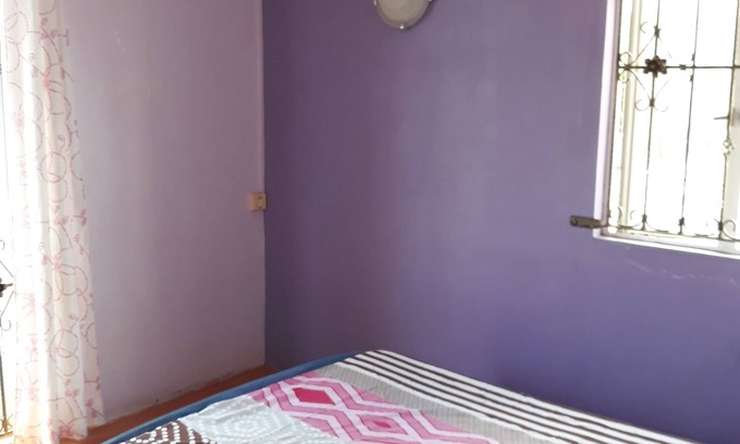Flic-en-Flac Apartment | Charming 2-bedroom apartment in lovely Flic en Flac with AC