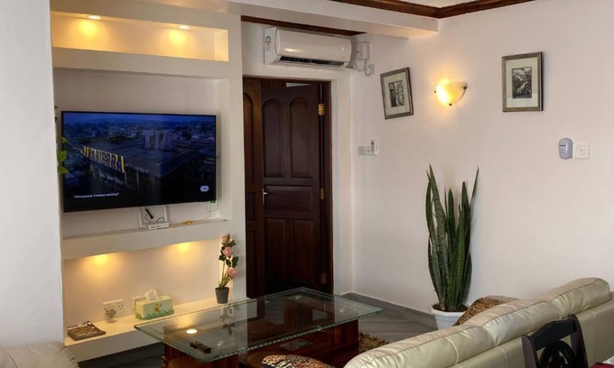 Mombasa Apartment | Charming 2-bedroom Penthouse apartment with Pool, near Attractions in Nyali