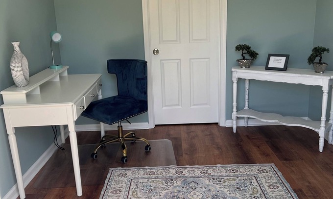 South Riverside House | Charming 2-bedroom house close to stadium and hospitals