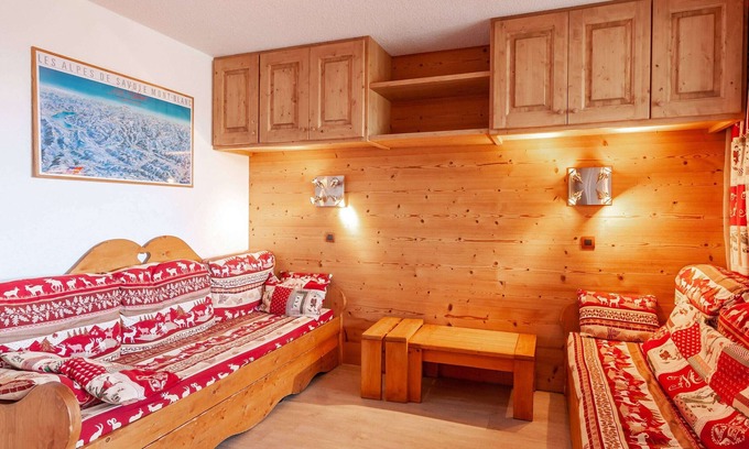 Meribel-Mottaret Apartment | Charming 2-room flat with terrace and new kitchen in the heart of Méribel, direct access to slopes
