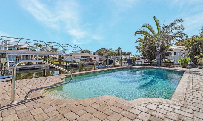 Saint James City House | Charming 2BR/2BA Pet-Friendly Home with Pool in St. James City!