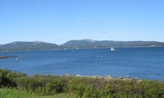 Seawall House | Charming, 2BR Oceanfront cottage with stunning views.