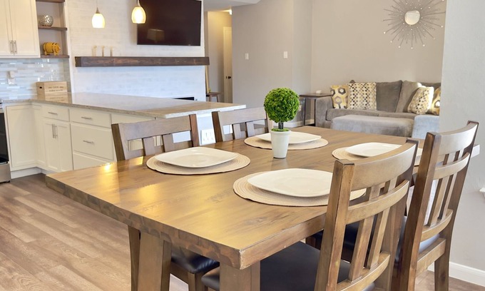 Northeast Carrollton House | Charming 3/2 - Extended stay discounts