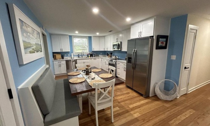 Saint Simons Island Cottage | Charming 3-bedroom cottage with WiFi and AC in tranquil St. Simons Island