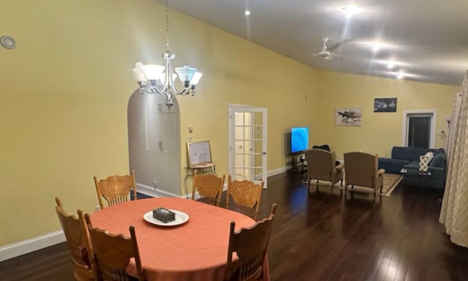 Truro House | Charming 3-bedroom 2.5 bath with game room and free wifi! TVs with prime/netflix