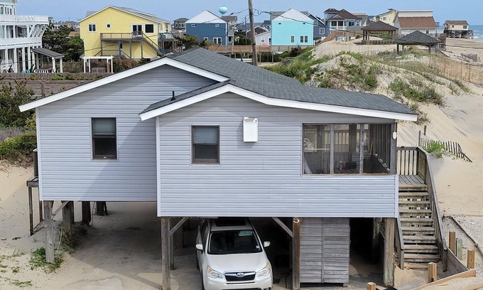 South Nags Head Cottage | Charming 3-Bedroom Beachfront Cottage on the Outer Banks